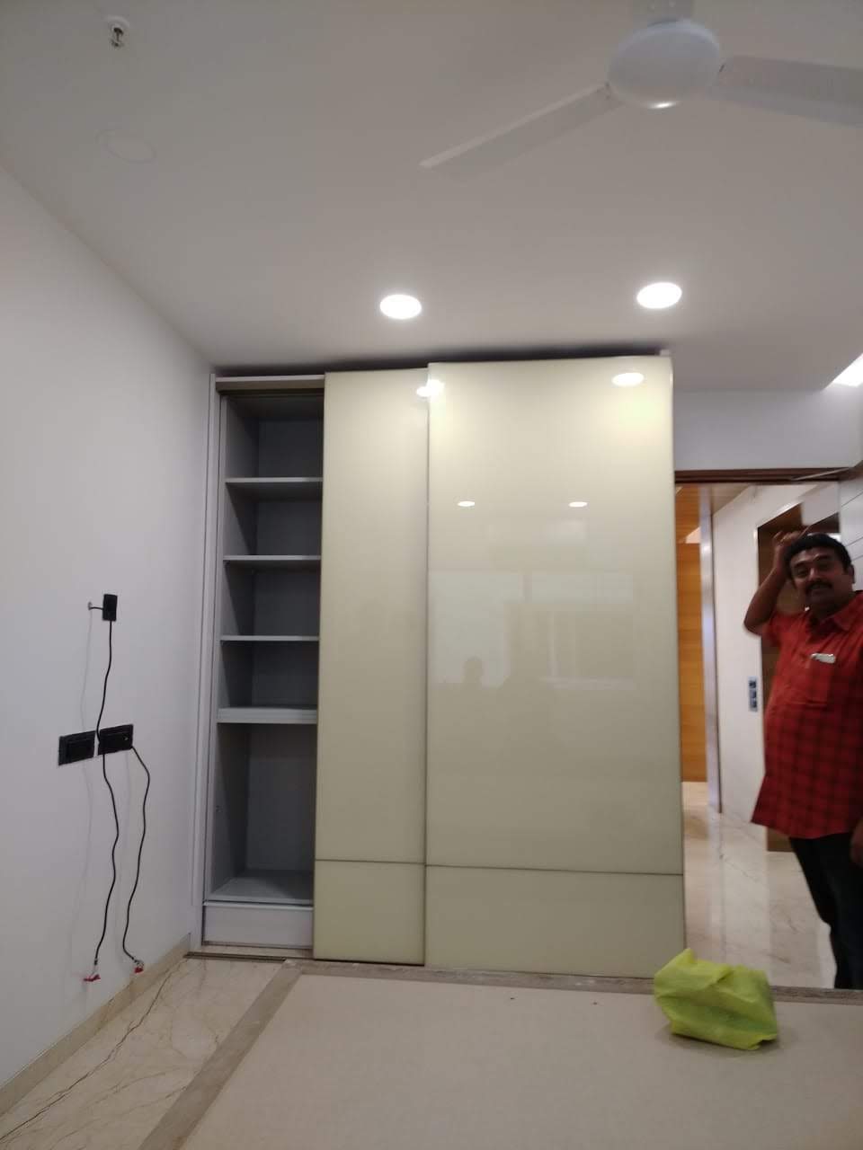 collection-range-of-designs-ideas-pictures-for-lacquer-glass-wardrobes-top-brand-in-noida-greater-noida-india